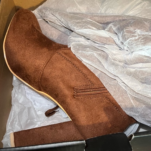 Knee High Brown Heel Boots 6W - Picture 1 of 3
